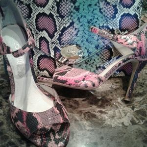 PINK SNAKE SKIN ALDO HEELS